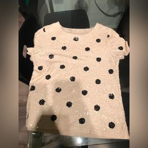 Superbe Élégant Sequin white with polka dot in black t-shirt by “JC Crew”